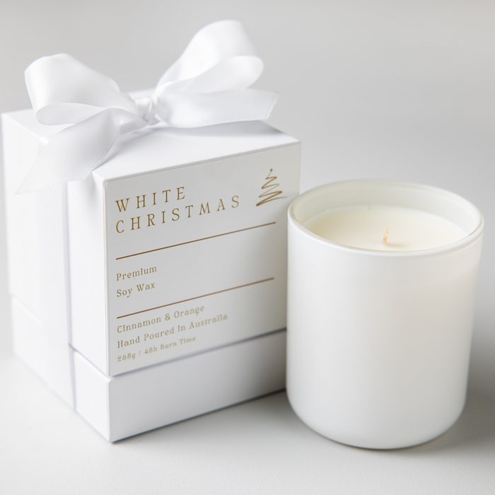 White Christmas Soy Scented Candle - 410g