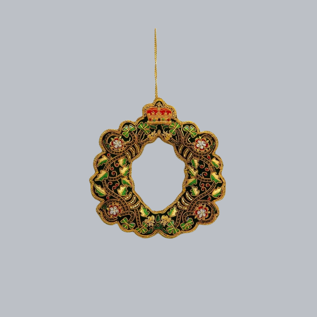 Christmas wreath by Tinker tailor